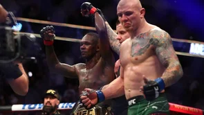 Israel Adesanya poručio Vettoriju: "Tip se treba pogledati u ogledalo i priznati si neke stvari"