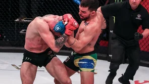 Bellator 270: 'Pitbull' u Dublinu svladao domaćeg borac i osvojio pojas prvaka lake kategorije!