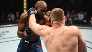 Blachowicz nokautirao Andersona i izazvao Jonesa koji je sve to pratio iz prvog reda
