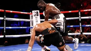 Nezaustavljivi Terence Crawford nokautirao Shawna Portera i stigao do nove obrane naslova!