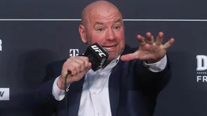 Dana White opleo po menadžeru Francisa Ngannoua: "On je nekompetentan i puns sr*nja!"