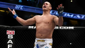 Junior dos Santos: "UFC mi je prijetio otkazom ako odbijem borbe protiv Rozenstruika, Ganea"