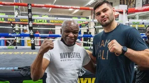 Filip Hrgović posjetio Mayweather Boxing Gym: 'El Animal' odradio trening s Mayweatherom Sr.