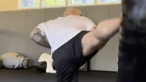Joe Rogan demonstrirao silovite stražnje udarce nogom!