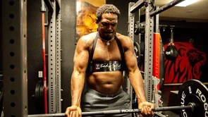 Jon Jones kritizirao Adesanyu, Ngannou stao u obranu svog prijatelja: "Dok je Jones sjedio i pričao sr*nja, Izzy je obranio pojas pet puta!"