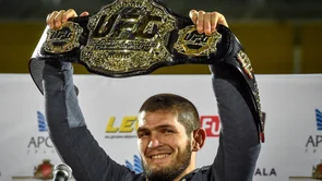Khabib Nurmagomedov osvojio nagradu za „najbolju mamu“ u Dagestanu
