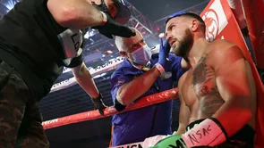 Lomachenko u borbu protiv Lopeza ušao ozlijeđen: Dva dana nakon poraza otišao na operaciju