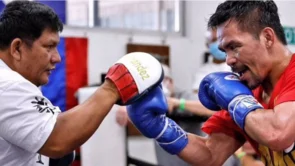 Otkazan meč Mannyja Pacquiaoa i Errola Spencea: Prvak otpao zbog ozlijede oka!