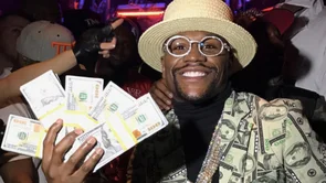 Vraća se Floyd Mayweather: Potvrđen datum njegovog sljedećeg nastupa