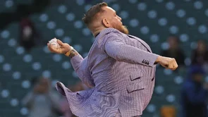 Conor McGregor demonstrirao svoje bejzbol 'sposobnosti': Irac se osramotio na prvom bacanju!