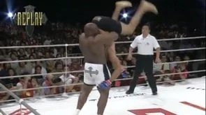 Bob Sapp vs 'Minotauro': Prisjetimo se jednog od najlegendarnijih okršaja u PRIDE-u!