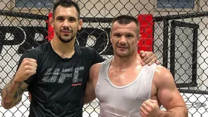 Cro Cop ponovno otvorio dvoranu, a njegovom timu priključio se je i Aleksandar Rakić 