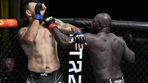 UFC FN 189 rezultati: Rozenstruik nokautirao Sakaija, Tybura nastavlja veliki niz, Todorović izgubio na bodove!