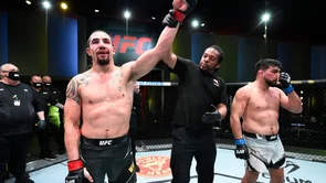 UFC on ESPN 22: Whittaker dominantno svladao Gasteluma u sjajnom meču, Arlovski ostvario pobjedu u 42. godini