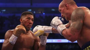 Revanš Usyka i Joshue: Eddie Hearn otkrio potencijalno vrijeme i lokaciju!