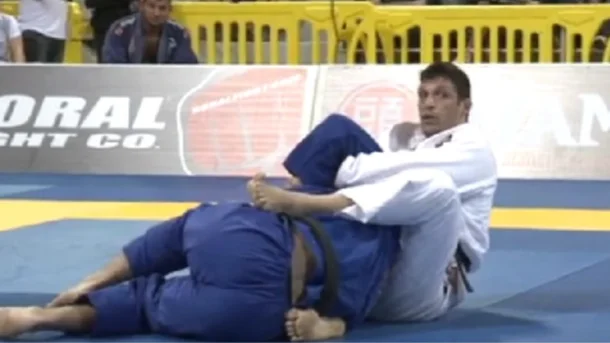 Trostruki svjetski BJJ prvak Cruz tvrdi kako ima dokaze o namještanju mečeva i korupciji sudaca Međunarodne federacije