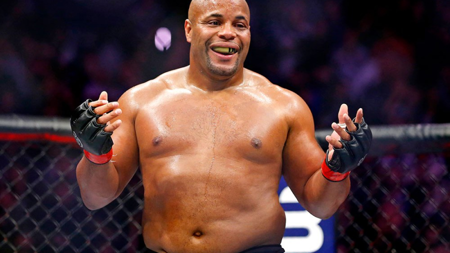 Cormier objasnio da se borba s Miočićem mora dogoditi do ljeta ili je gotov