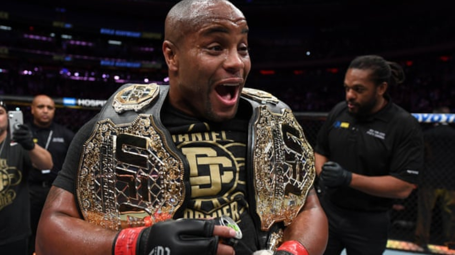 Daniel Cormier razmišljao o mogućem povratku i borbi protiv Jana Blachowicza