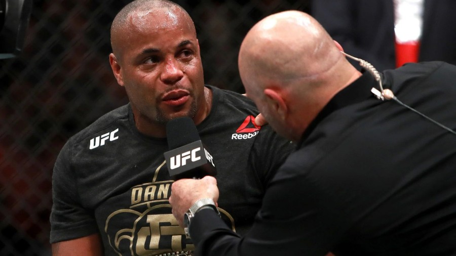 Daniel Cormier: "Jonesu treba pomoć, najviše mi je žao njegove kćeri"