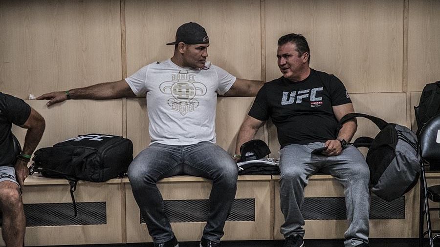 Javier Mendez: Nakon što se Cormier umirovi, Velasquez će ponovo postati prvak