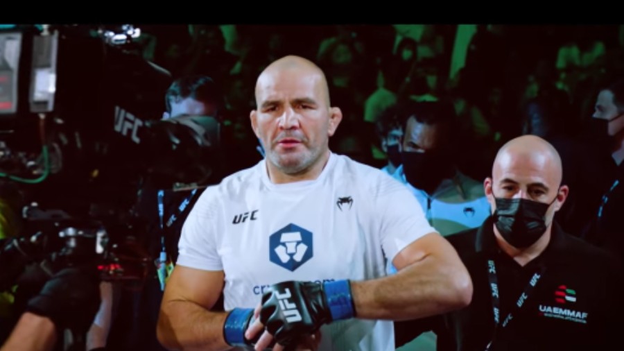 Glover Teixeira jasno poručio: "Želim revanš protiv Prochazke, prvi meč je bio sjajan!"