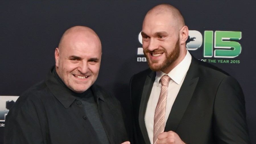 Furyjev otac opleo po promotorima: "Ljudi oko mog sina su krivi za sve...rekao sam mu da WBC pojas baci u smeće"