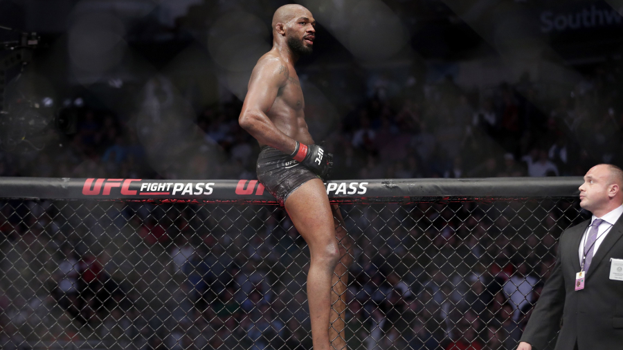 Jon Jones napustio titulu poluteške kategorije: Ona je službeno slobodna za preuzimanje