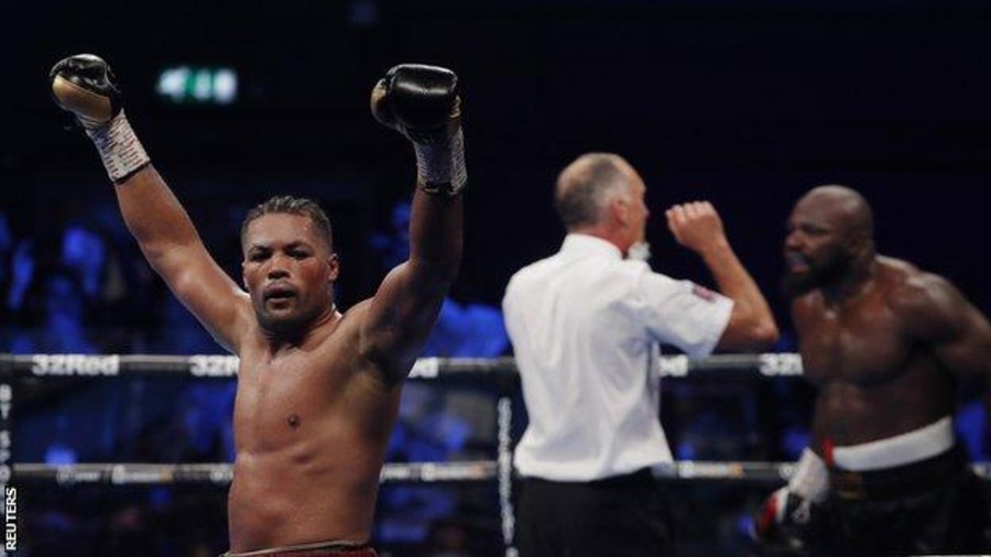 Joe Joyce slavio u meču s Takamom: Britanac preživio početni nalet i završio posao u šestoj rundi!