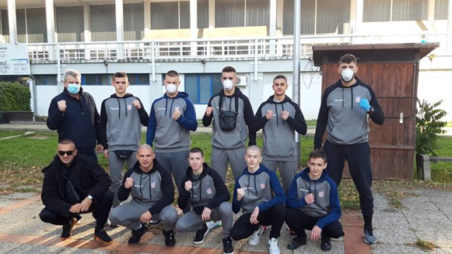 Juniorska boksačka reprezentacija otputovala u Bugarsku na europsko