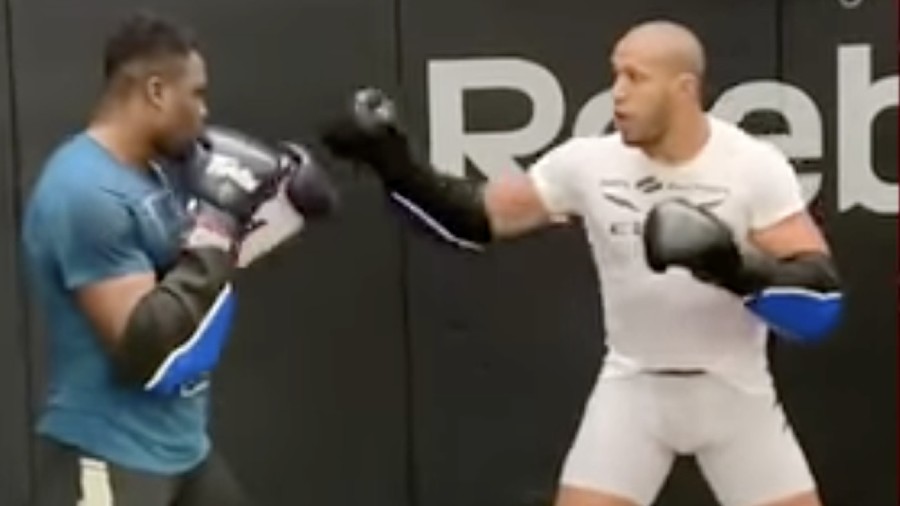 Fernando Lopez: "Imam snimku gdje Ngannou pada na pod nakon što ga je Gane udario u jetru!"